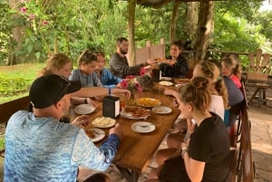 La Fortuna: Wildlife Safari Floß mit Mittagessen