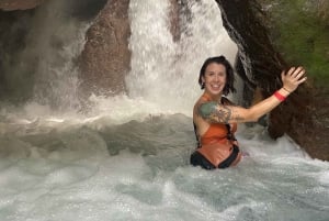 Liberia: La Leona Waterfall Hiking Tour