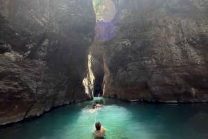Tour della cascata La Leona e trasporto