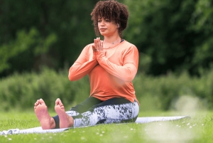 La Sabana Park: Unwind with an Outdoor Yoga Session