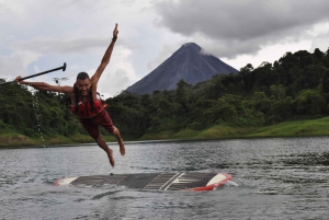 Lago Arenal: Excursión de un día en Stand Up Paddle Boarding y Bicicleta