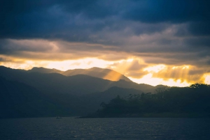 Lago Arenal: cruzeiro ao pôr do sol com luar