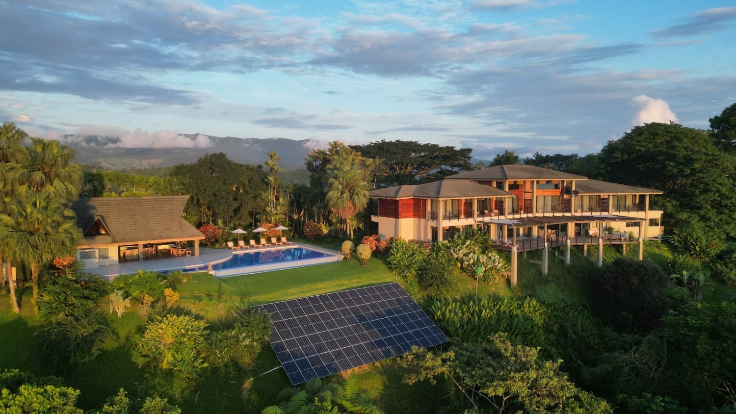 Lamangata Luxury Surf Resort