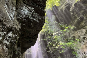 Liberia: La Leona Waterfall River Tubing