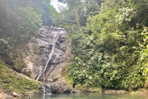 Rundtur vid vattenfallet Los Campesinos i Manuel Antonio