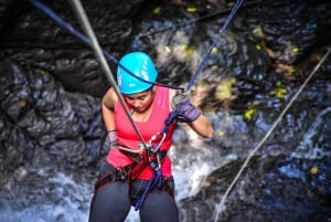 Machique Adventure Canyoning og zipline-tur Costa Rica