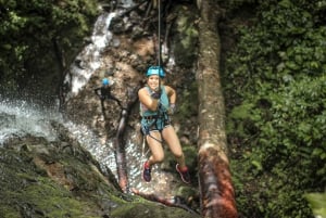 Machique Adventure Canyoning og zipline-tur Costa Rica