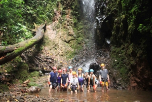 Machique Adventure Canyoning og Zipline Tour Costa Rica