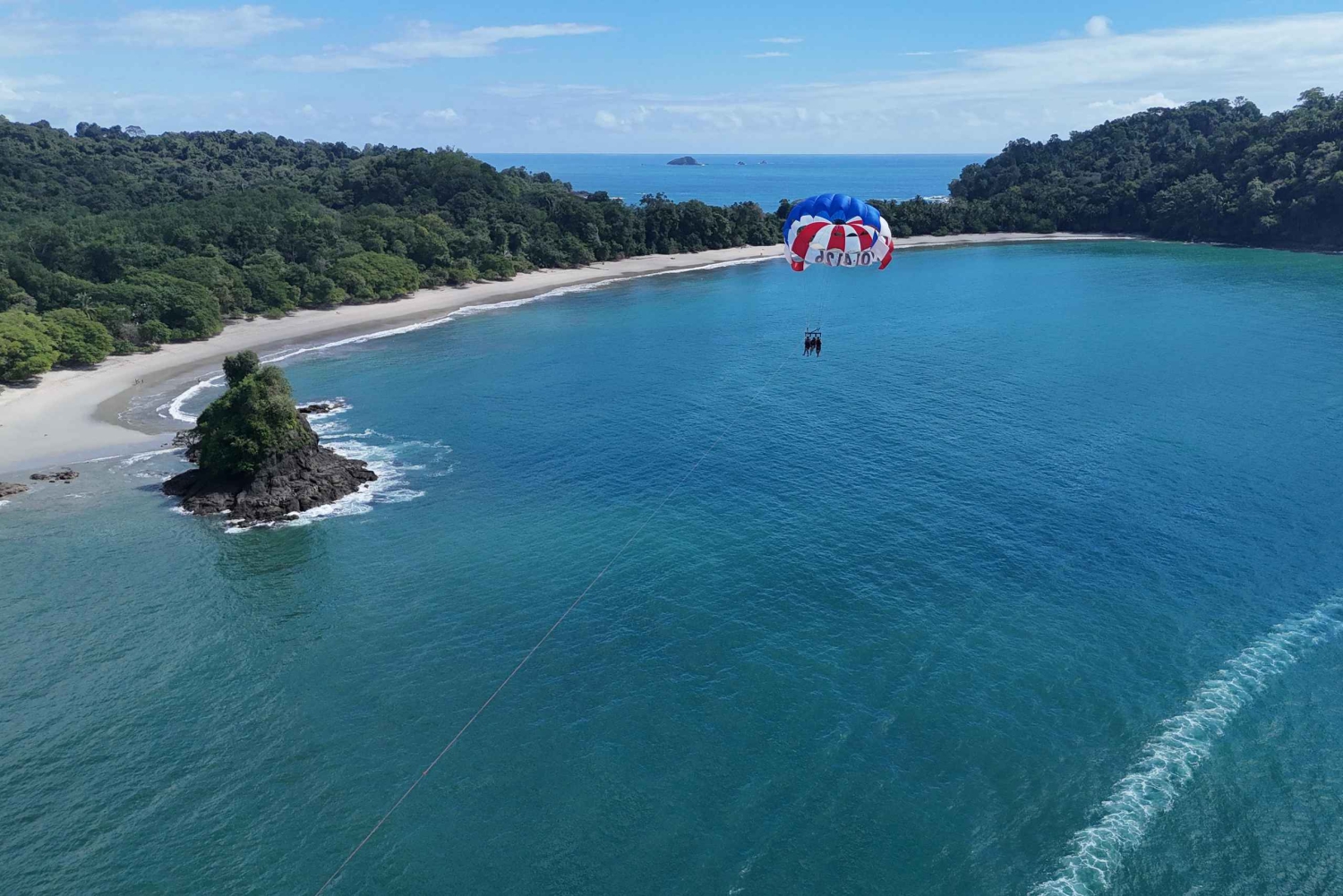 Manuel Antonio: Manuel Manuel Manuel: Beach Parasailing Aguas Azulesin kanssa