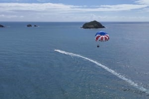 Manuel Antonio: Parasailing på stranden med Aguas Azules