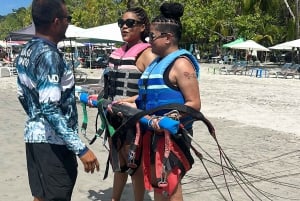 Manuel Antonio: Parasailing på stranden med Aguas Azules