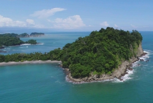 Manuel Antonio: Manuel Manuel Manuel: Beach Parasailing Aguas Azulesin kanssa