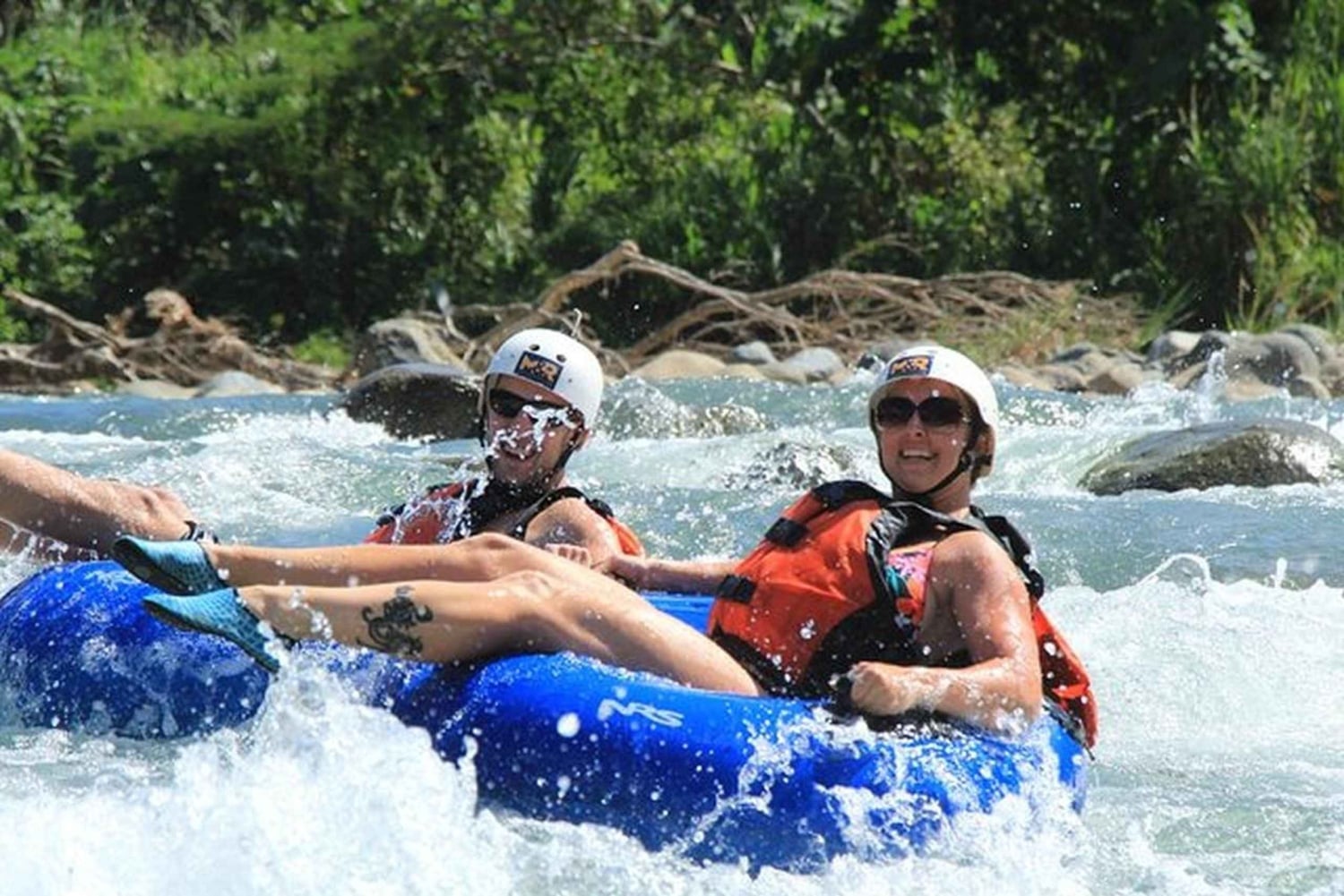 Manuel Antonio: Tubing på Savegre-elven