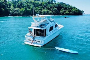 Manuel Antonio, whale whatching, all inclusive private yacht