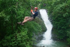 Miramar: Fantastisk 11 vandfald Canopy Zipline Tour