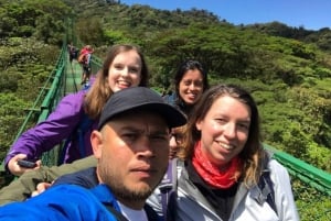 Monteverde: Guidad tur i molnskogen med upphämtning från hotell