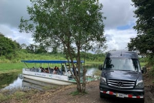 Monteverde: Lake Crossing to La Fortuna de Arenal