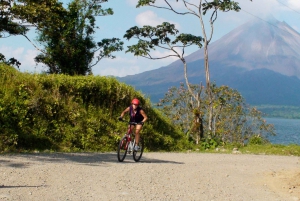 Monteverde: Mountain Bike Rugged Trail Lake cross to Arenal