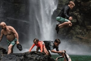 Cascadas de Nauyaca: Tour de día completo a las Cascadas