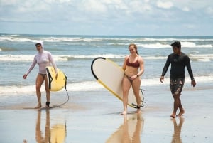 Nosara: Playa Guionesin surffauskurssi paikallisen ohjaajan kanssa