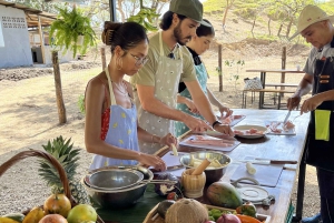 Nosara: tradycyjna kostarykańska lekcja gotowania i posiłek