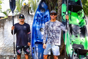 カヤックでビーサンズビーチを探索するオーシャンアドベンチャーをお楽しみください