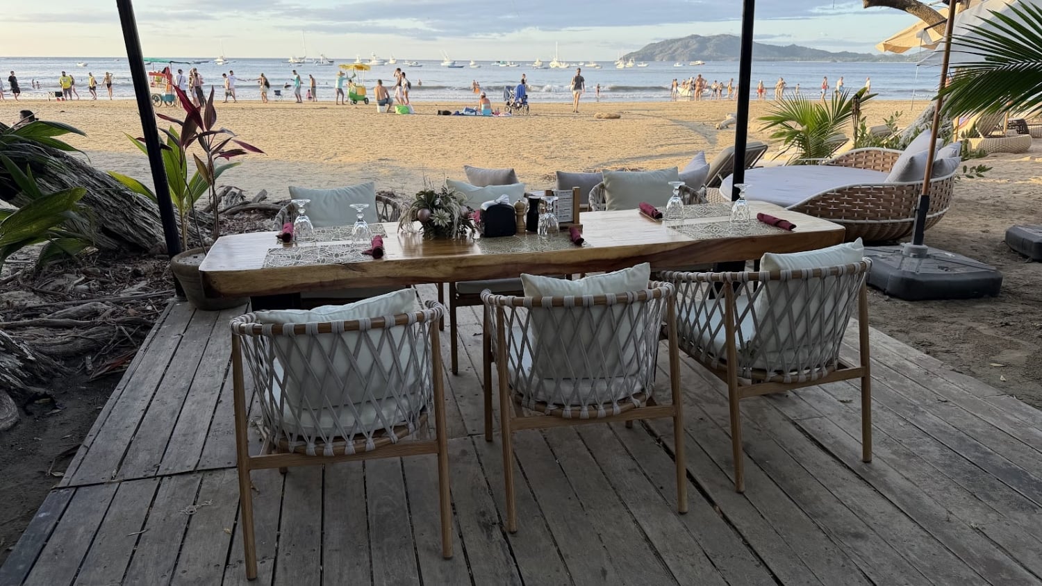 Ocho Beach Club