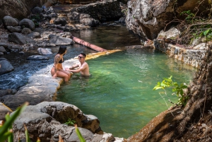 En dag: Ziplining, River Tubing og ridetur på hesteryg