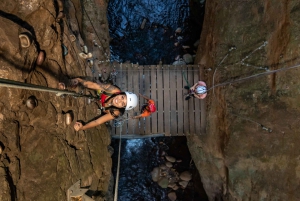 En dag: Ziplining, River Tubing og ridetur på hesteryg