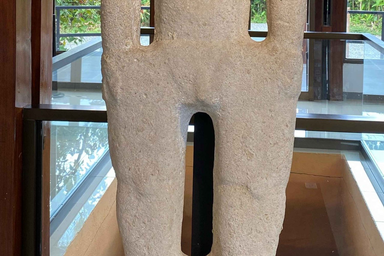 Uvita: Miejsca archeologiczne z kamiennymi kulami