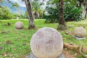 Увита: Археологические места с камнями-сферами