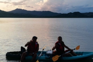 Paquera: Sunset and Bioluminescence Evening Kayaking Tour