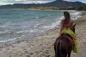 Playa Flamingo: Ridning på stranden