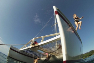 Playa Tamarindo: Sunset Sailing and Snorkeling Tour