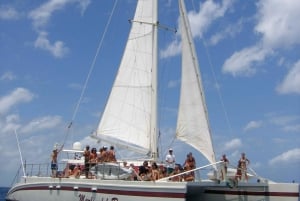 Playas del Coco: tour in barca a vela e snorkeling al tramonto