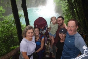 Randonnée privée sur les sentiers de la rivière Celeste, volcan Tenorio