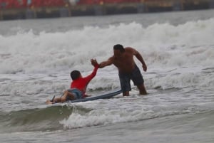 Puerto Limon: Surflektioner med lokala legender på Moin Beach