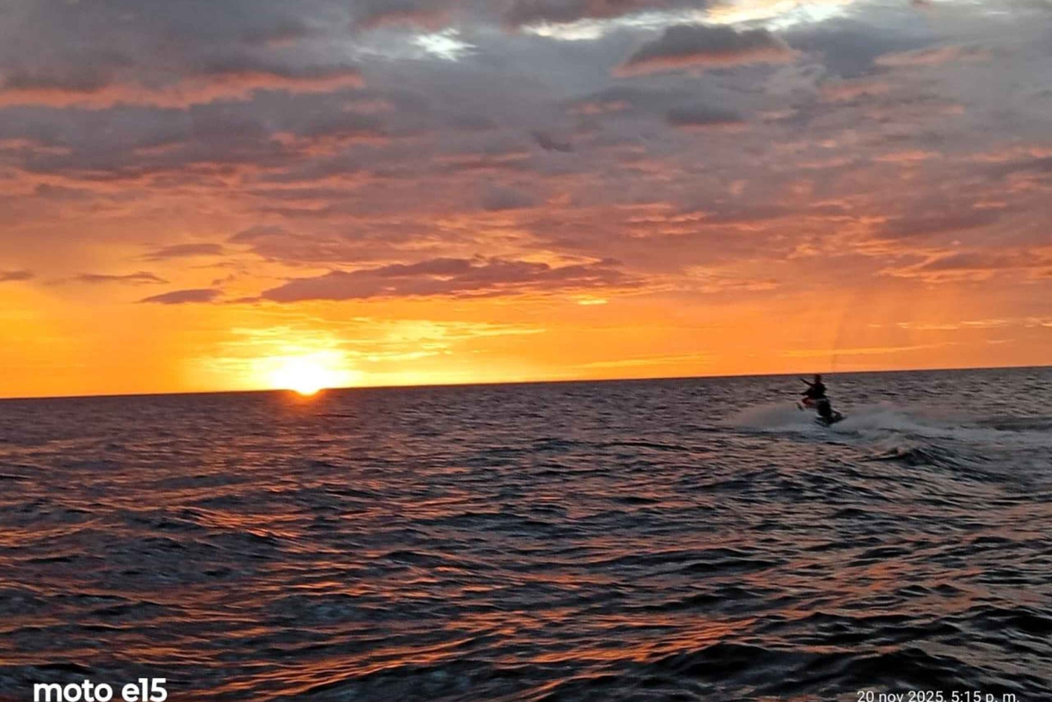 Jetski-tur ved solnedgang på Rich Coast