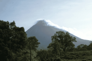 リオセレステ国立公園ハイキング