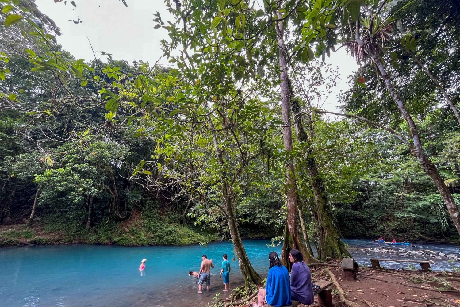 Rio Celeste: Natuurlijk zwembad in het bos