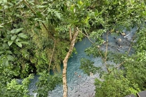 Rio Celeste: Natuurlijk zwembad in het bos