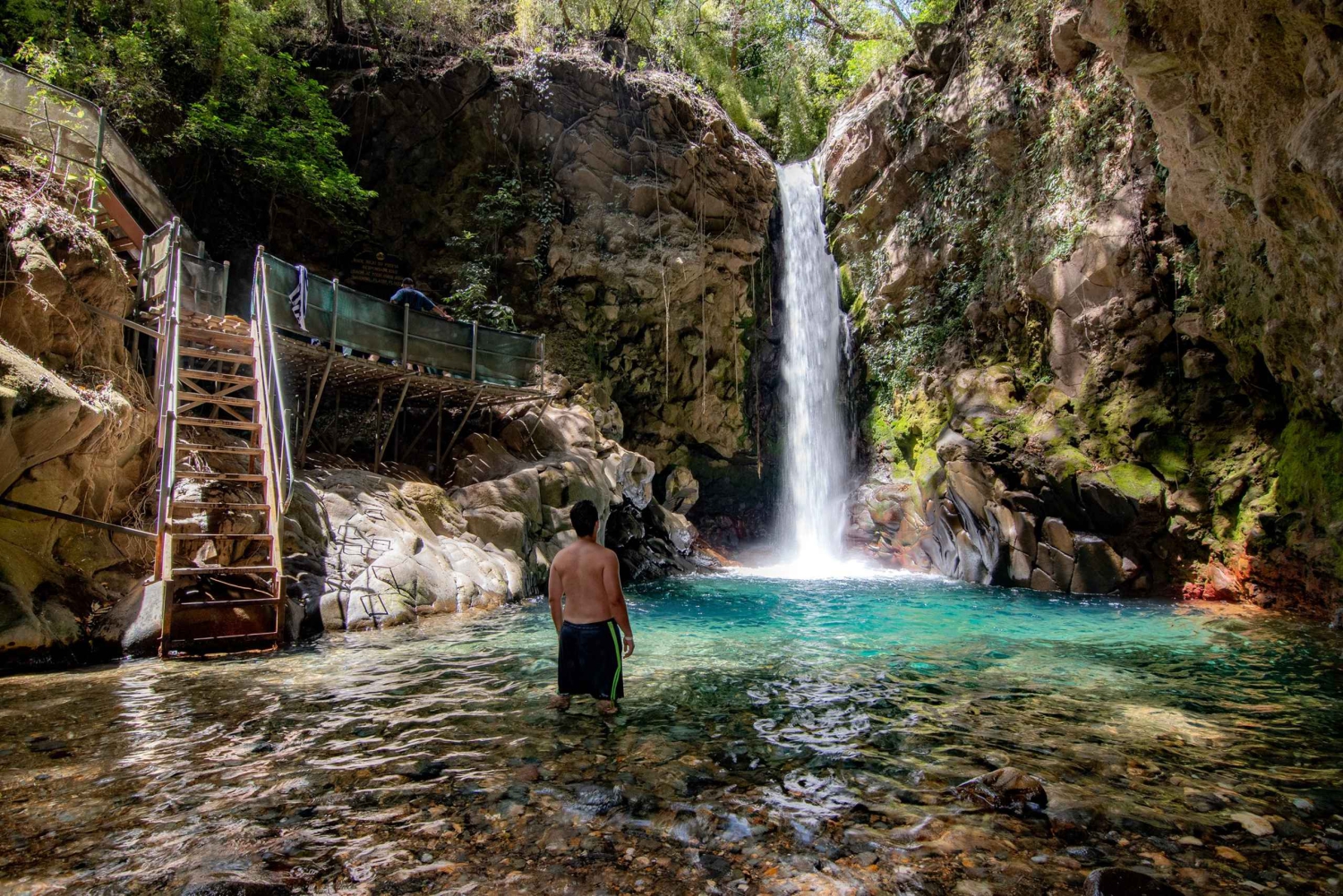 Terme di Rio Negro e cascata di Oropendola: combo e pranzo