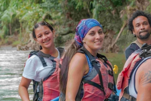 Seil på Rio Peñas Blancas på en rolig elverafting-safari