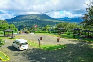 San Jose Airport: Shared Shuttle from/to La Fortuna