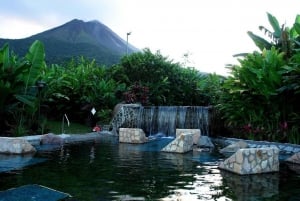 San Jose: Arenal vulkanen och Baldi Hot Springs heldagsutflykt