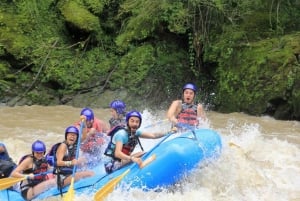 San José Caribe Arenal Pacuare Wandelen en Raften 2-daagse dagtrip