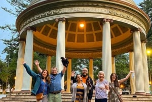 San José: Food Culture Tour with Cooking and Cocktail Class