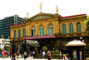 San José: Guided City Bus Tour With Lunch & Welcome Drink