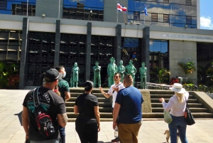 San José: Marknadens läckerheter och stadens sevärdheter med en lokalinvånare