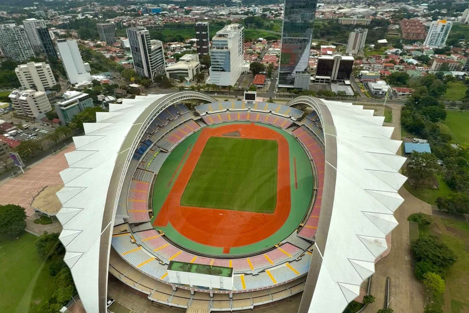 San José: Private Helicopter City Tour